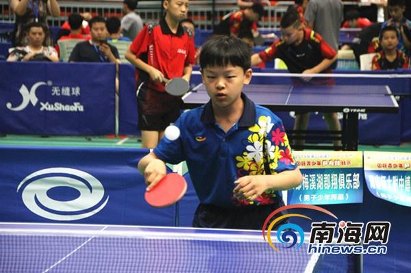 第四届"许绍发杯"国际青少年乒乓球比赛三亚开幕