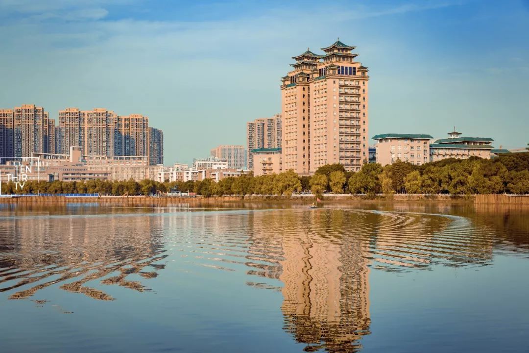 中南民族大学,生日快乐!