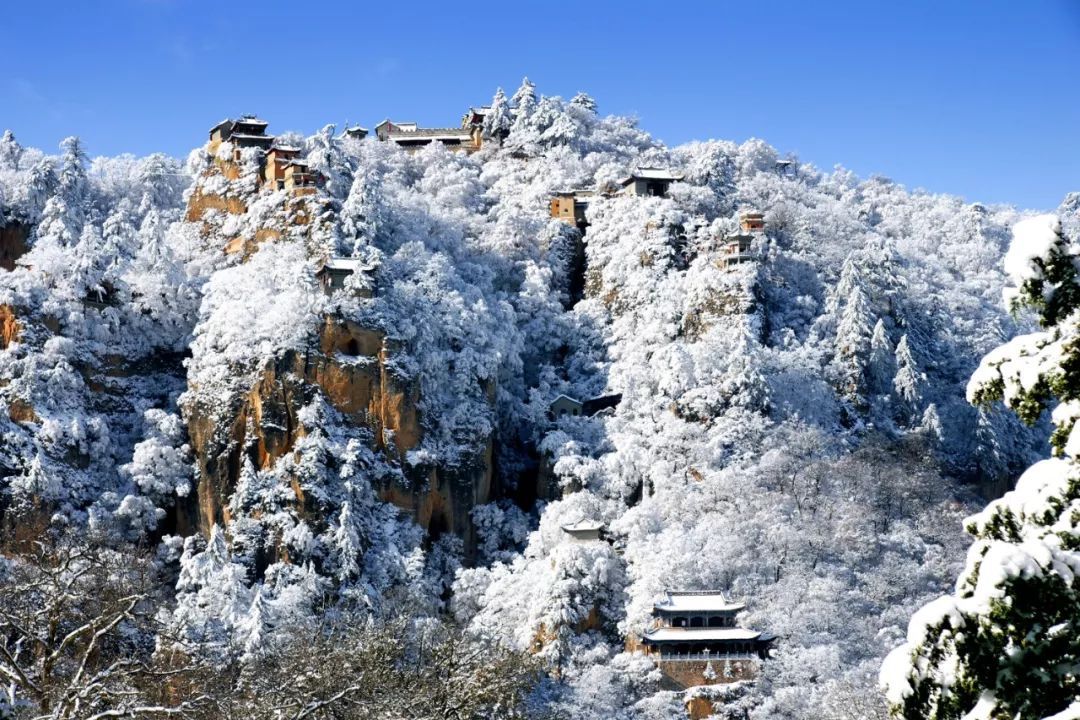 冷冷冷……!兰州今冬第一场雪飘然而至,甘肃接下来的天气