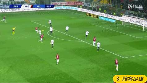 ac米兰1-0险胜帕尔马,特奥绝杀救主