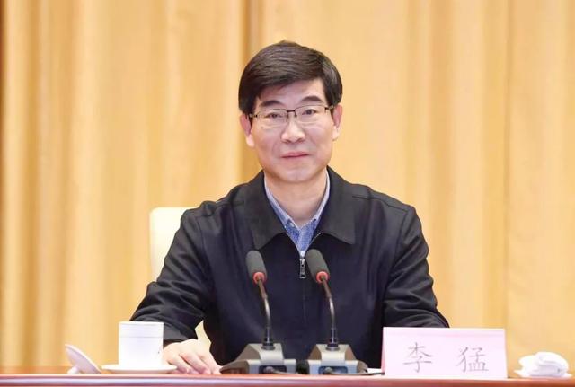 2011年,李猛调任安徽省纪委副书记,2013年同时兼任省监察厅厅长,省