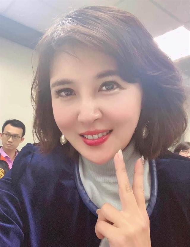 台北美女议员宣布退出国民党中常委选举