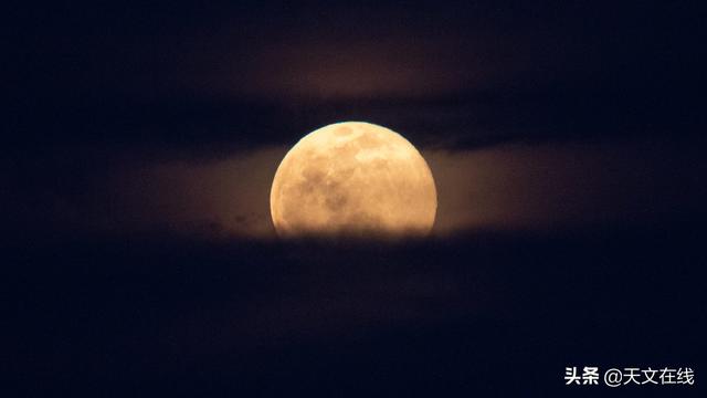 2021年4月满月:"超级粉红月亮"周一升起