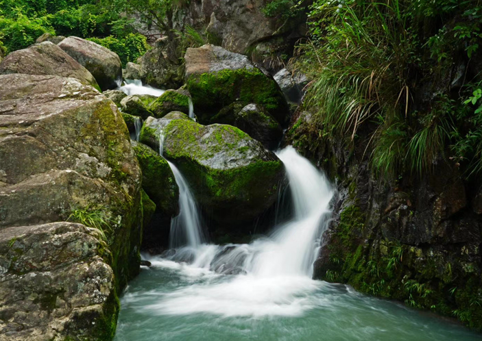 以水叫绝,因峡显幽,山水如画,这个地方绝对是现实版的