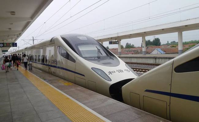 他28年考六本火车驾照 背后故事令人惊叹