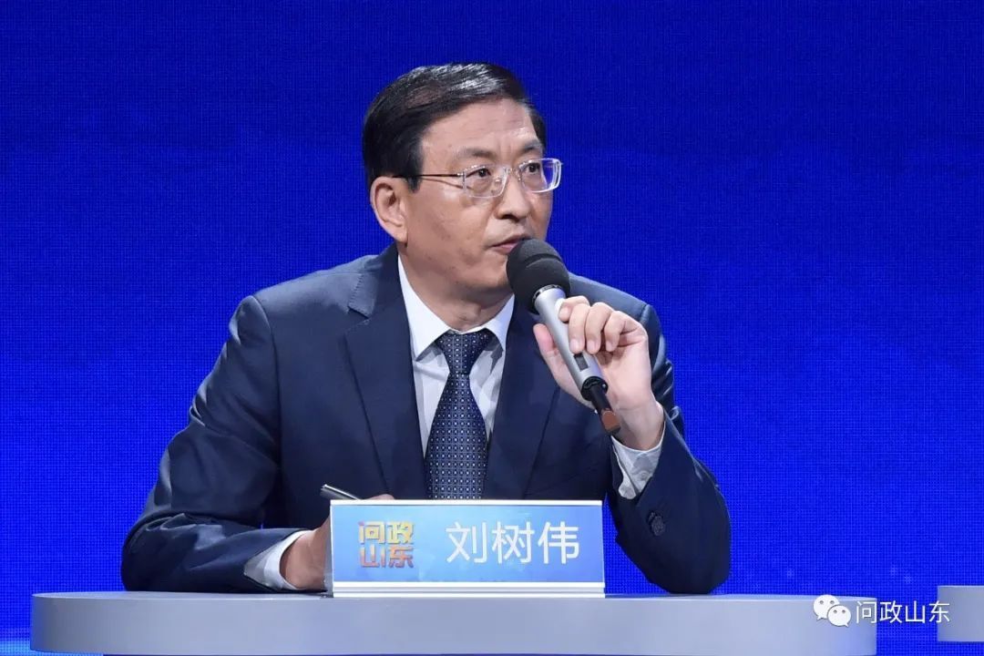 具体问题现场问政威海市交通运输局,局长刘树伟表示:群众有反映,有