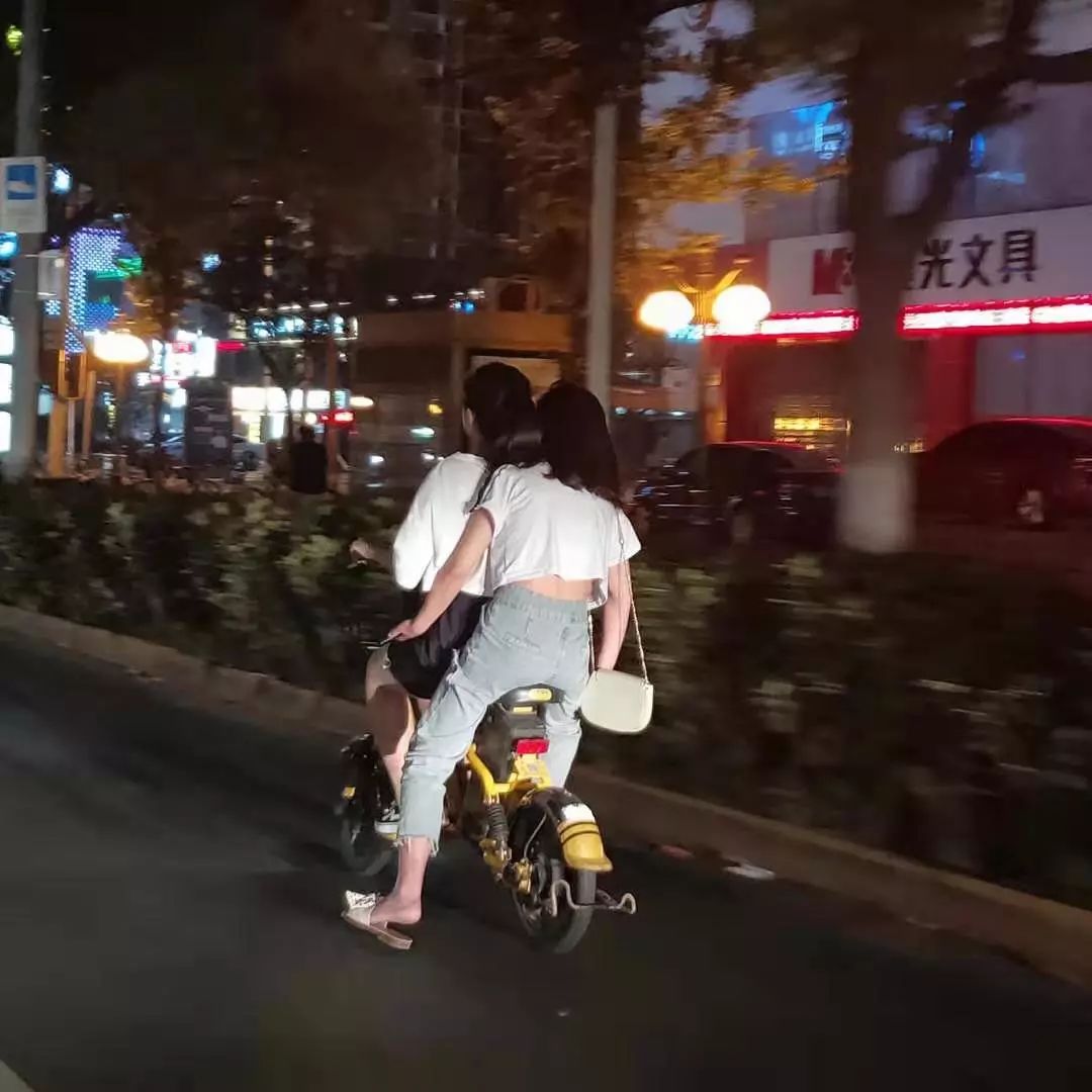 你这样骑电动车,牵挂的人是我!