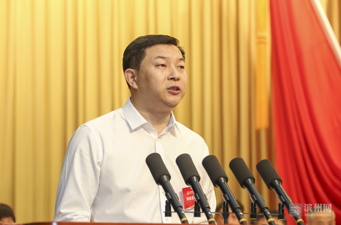 团市委书记张亚东代表群团组织致贺词