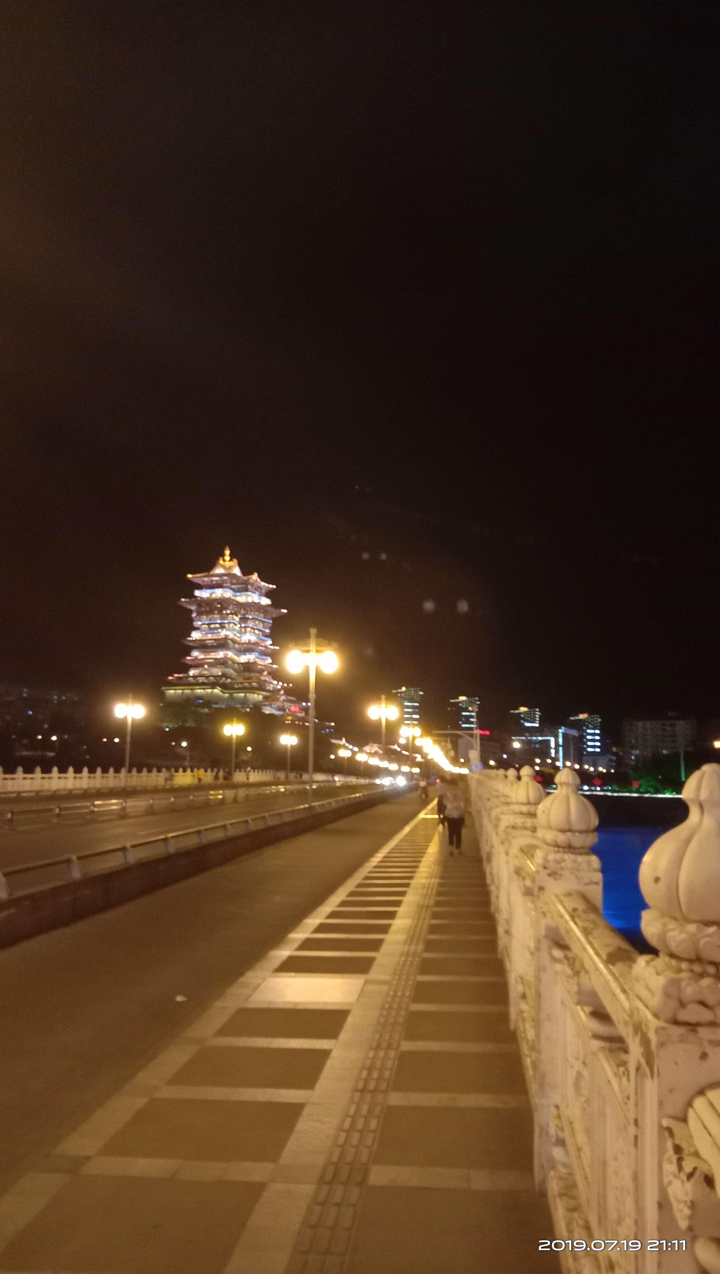 绵阳越王楼的夜景真美