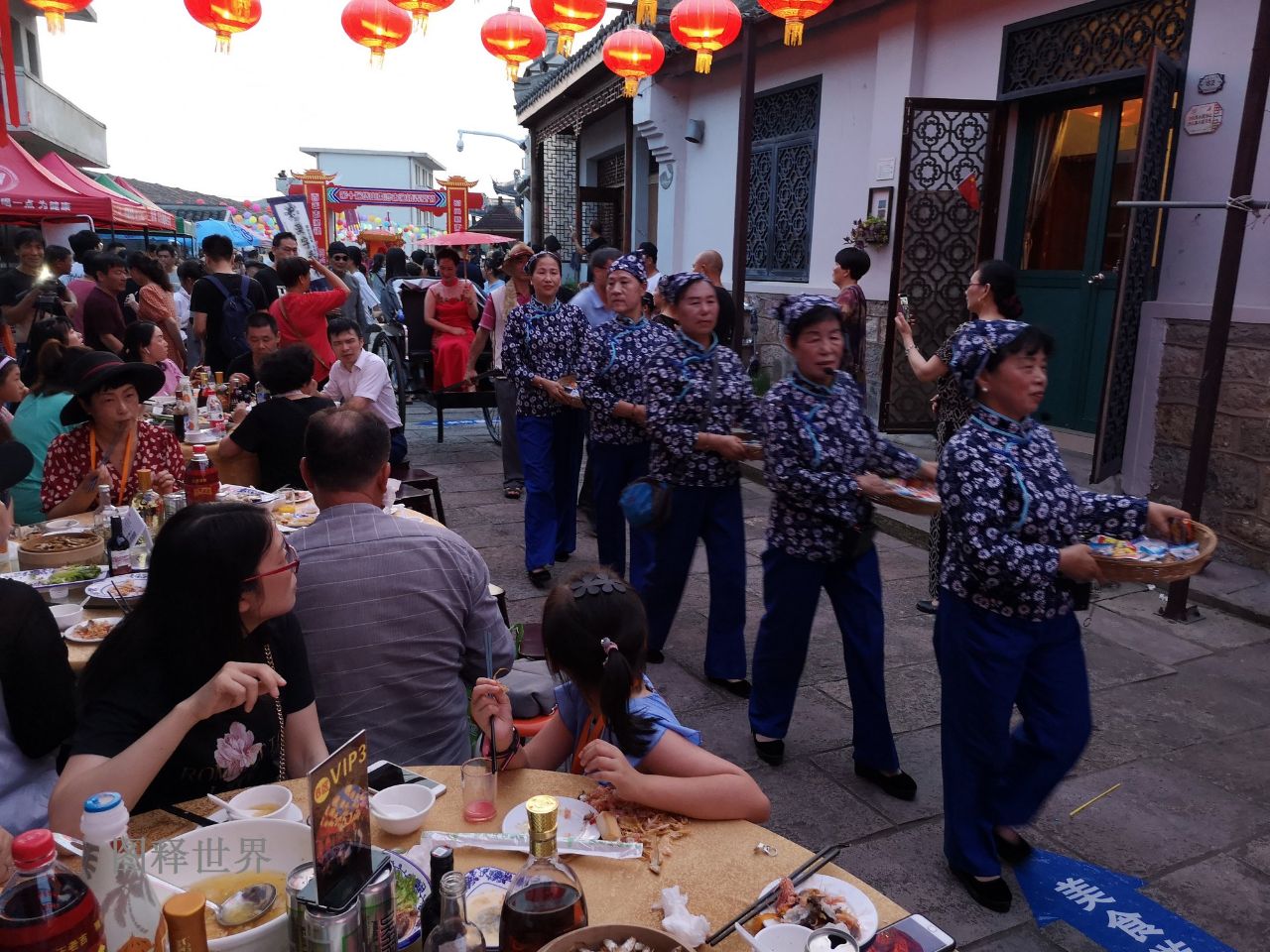 东海之滨有个东沙古渔镇 300桌3000人流水席 场面震撼