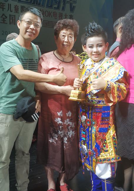 著名声乐大师孟玲(中,指导老师王紫与刘家豪.央视导演李众与陈修毅.