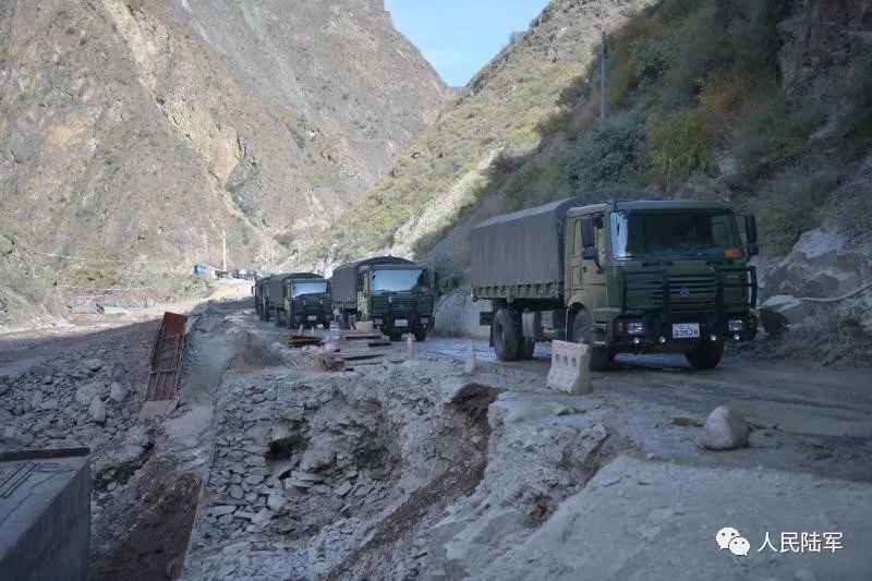 整理) 川藏兵站部某旅  中秋前夕 执行进藏运输训练任务 川藏兵站部某