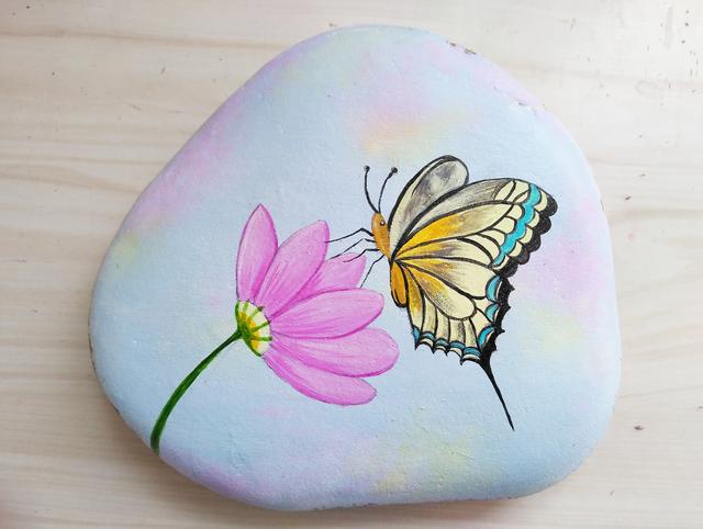 原创手把手教你用石头画蝴蝶花朵详细方法及步骤简单易学