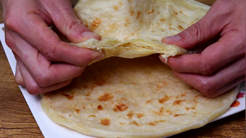 十一层烙饼,柔软层次多的2个小技巧,这个做法,放三天都不硬