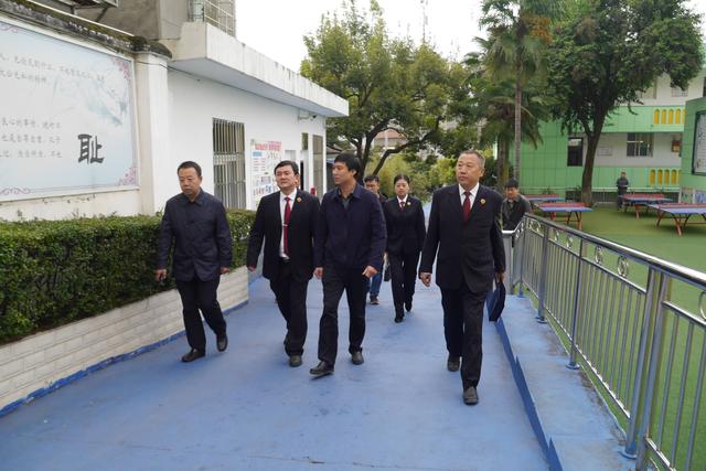 安康平利县副县长晏清泉,县检察院检察长陈猛带领检查