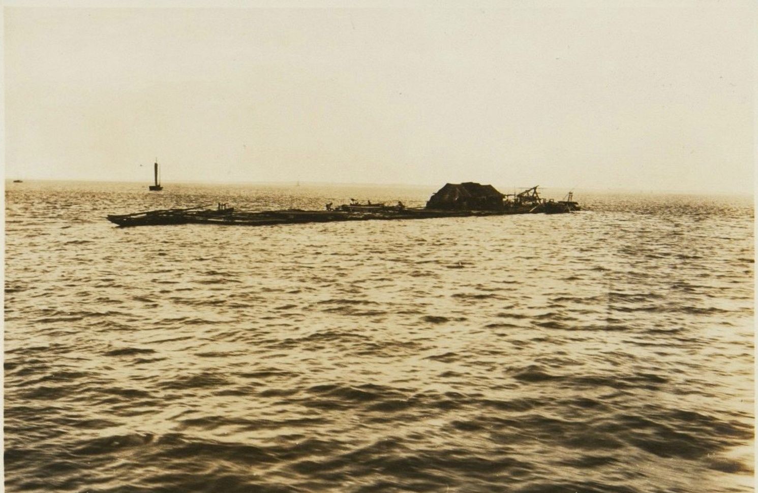 80多年前湖南岳阳老照片,广阔的洞庭湖与汨罗江屈原投