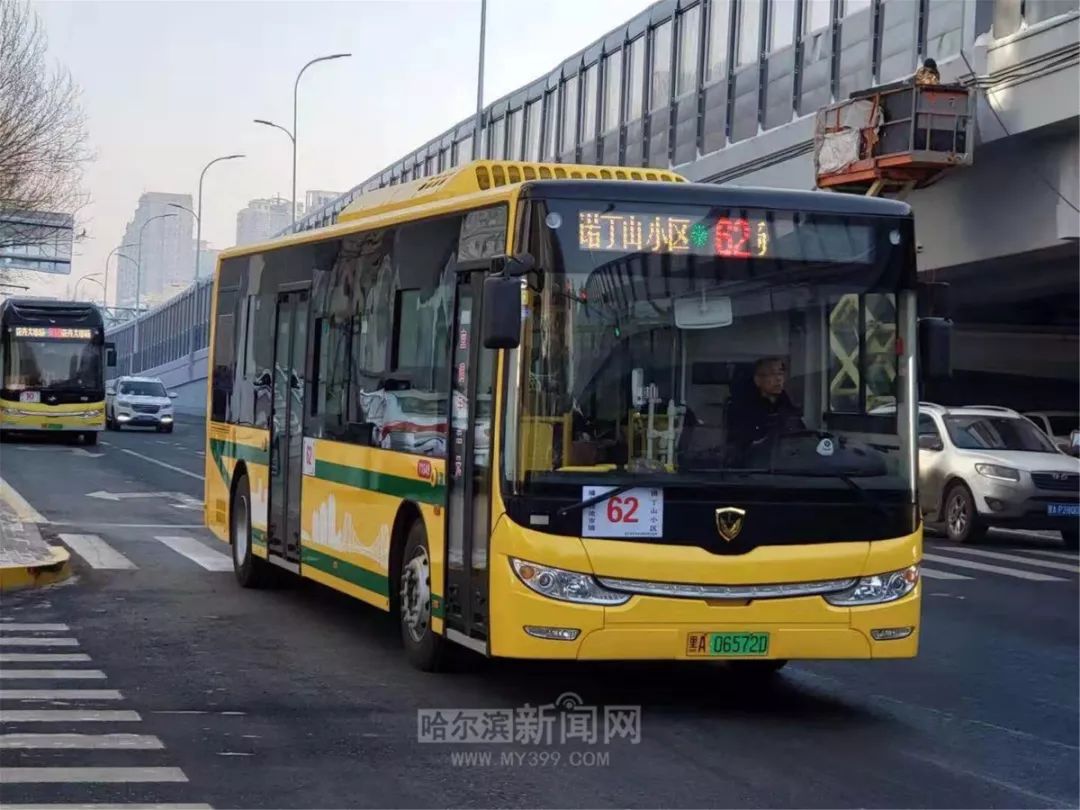 6路44路62路119路又有多条公交线路更换新车