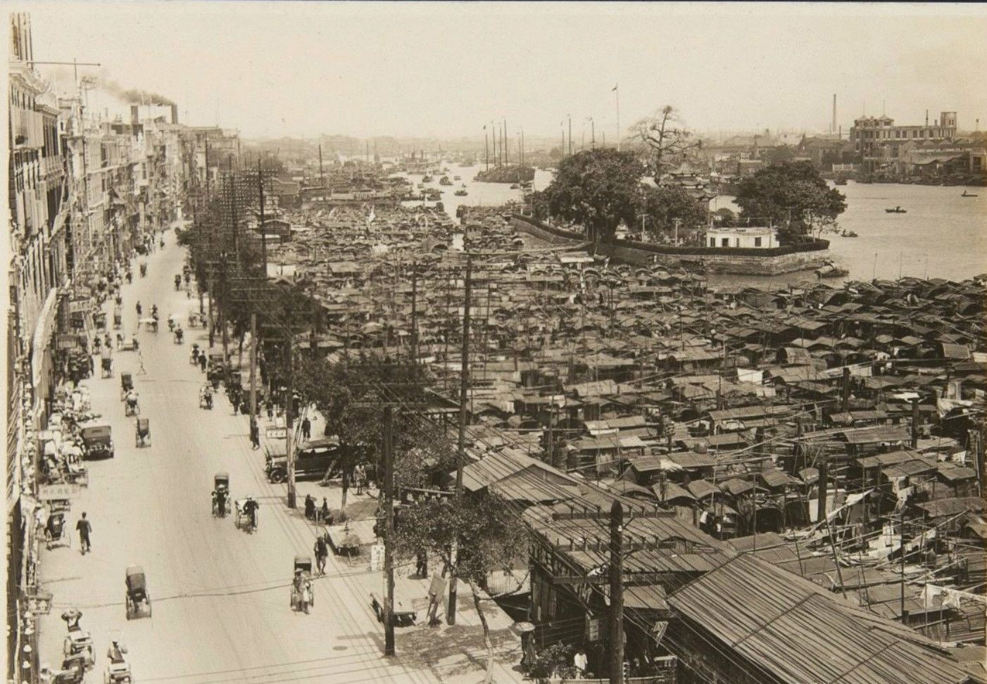 1929年广东广州老照片,记录着曾经生活上在珠江水面的