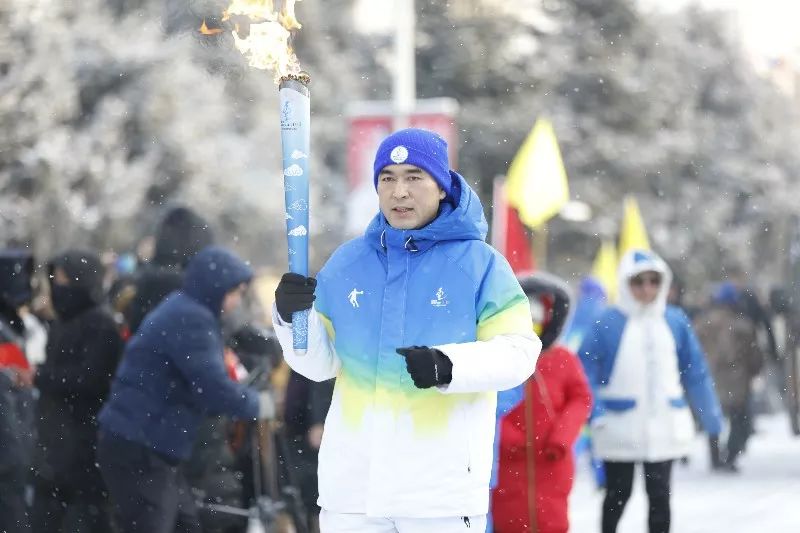 「激情十四冬 快乐冰雪游」十四冬丨火炬传递抵达冰雪之都牙克石