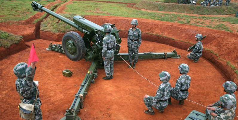 「榴弹炮」新型122毫米车载炮现身,由6x6换成4x4,口径