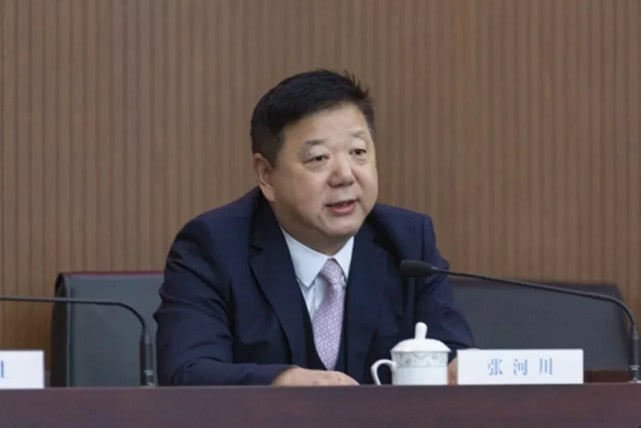 宣布中国中铁党委,中国中铁关于中铁四局领导班子调整补充的任免决定