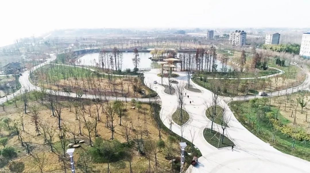 洪湖江滩公园二期工程建设已竣工,面向市民开放咯!