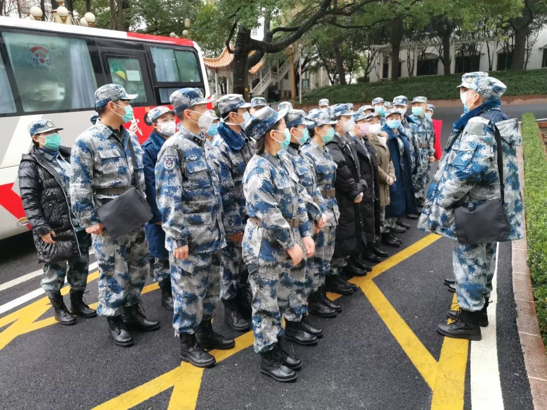 空军军医大学医疗队投入"战斗"!