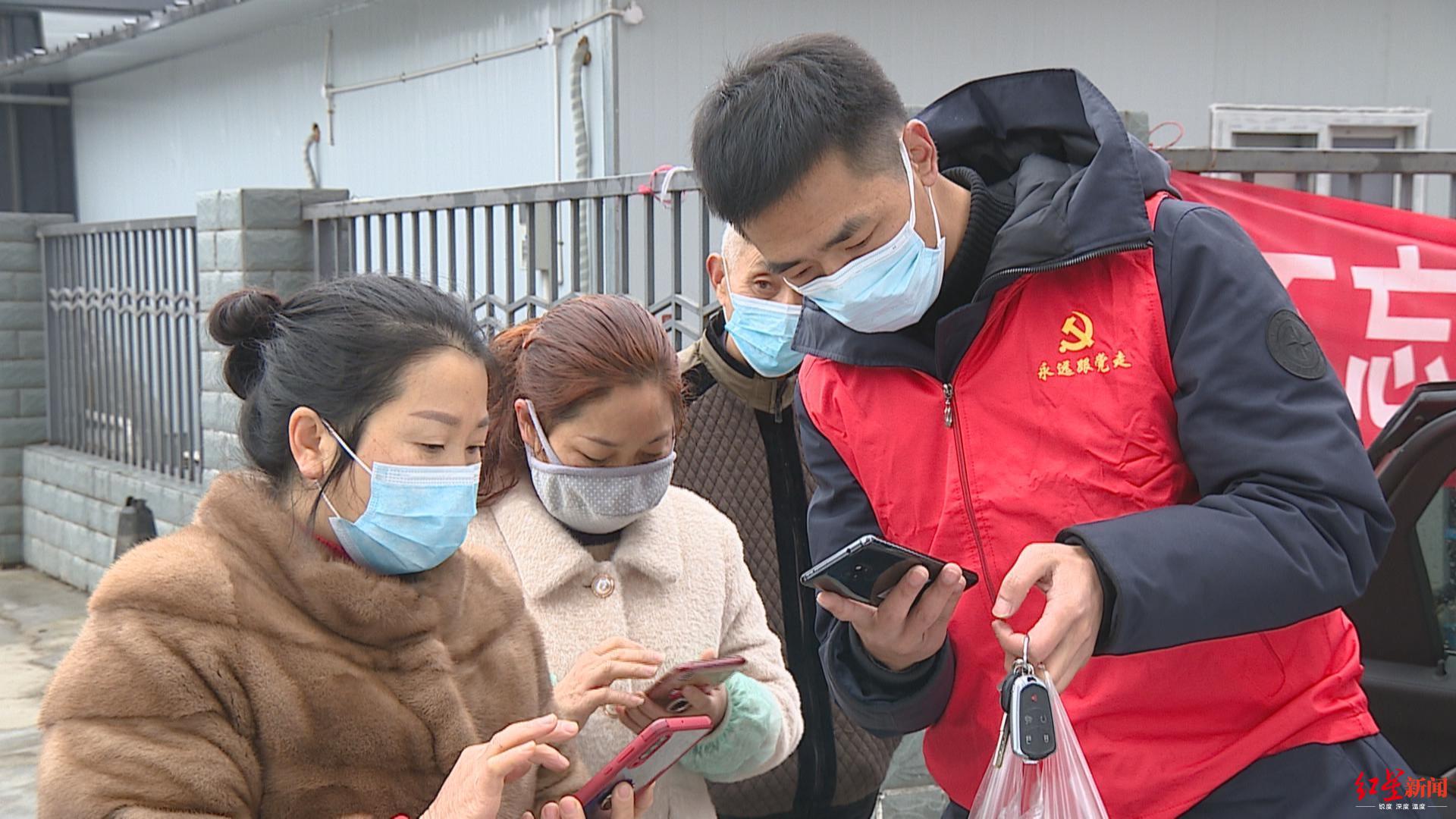 九江街道石井社区第一书记李晓佳李晓佳告诉红星新闻记者,从27日"和合