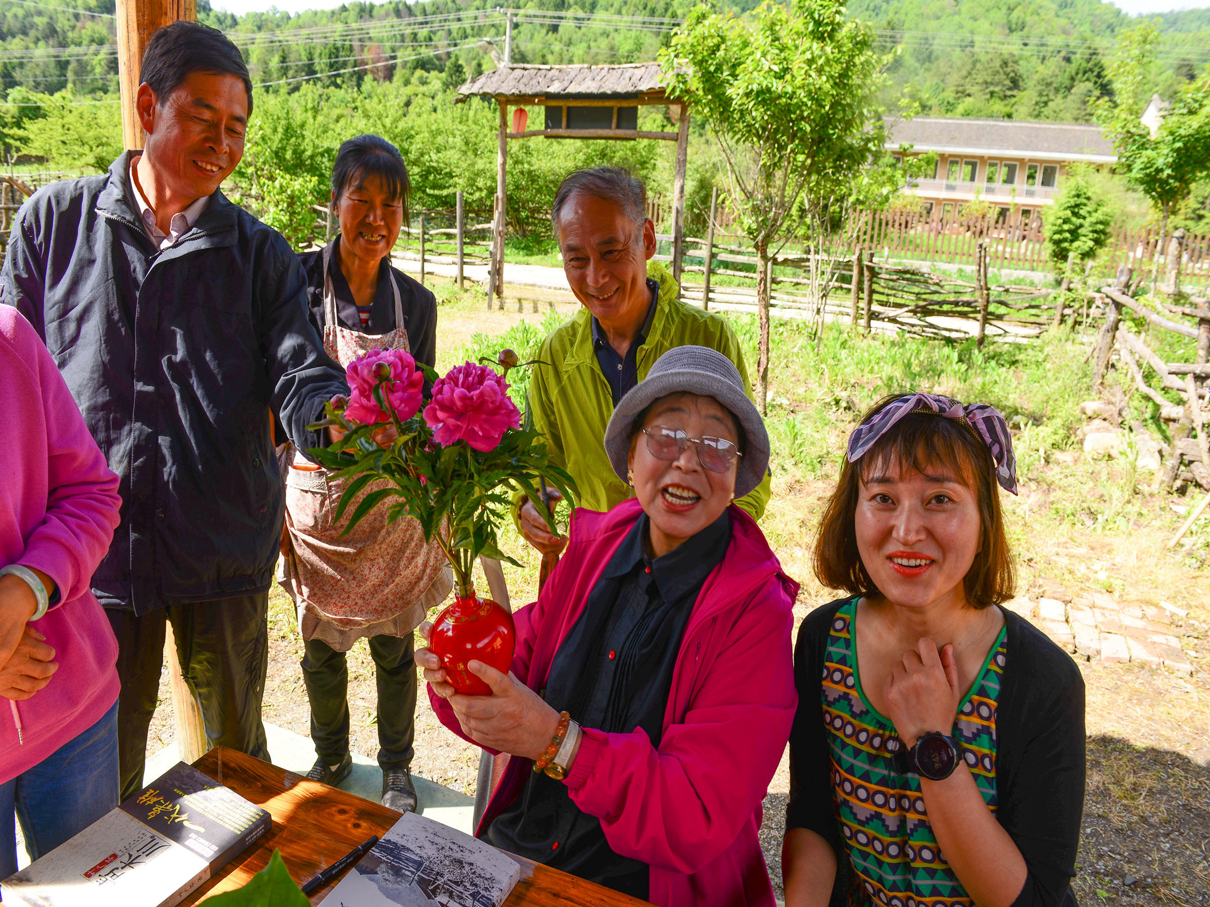 傥骆古道上的古驿站老县城拜访作家叶广芩