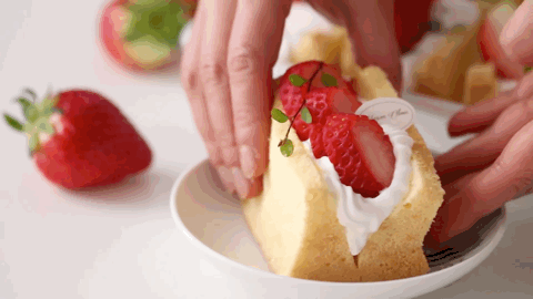 戚风草莓奶油三明治,教你一道超级美味的下午茶甜点