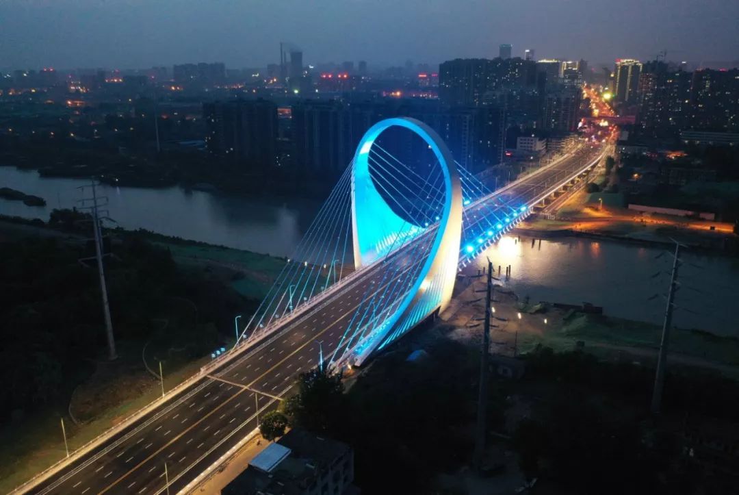 今天,淮安运河大桥建成通车!