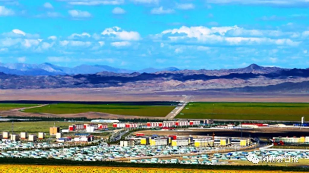 扶贫搬迁任务,全疆最大的易地扶贫搬迁安置点——青河县阿格达拉镇