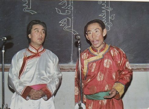 文艺风采镶黄旗乌兰牧骑老艺术家苏61道尔吉扎布