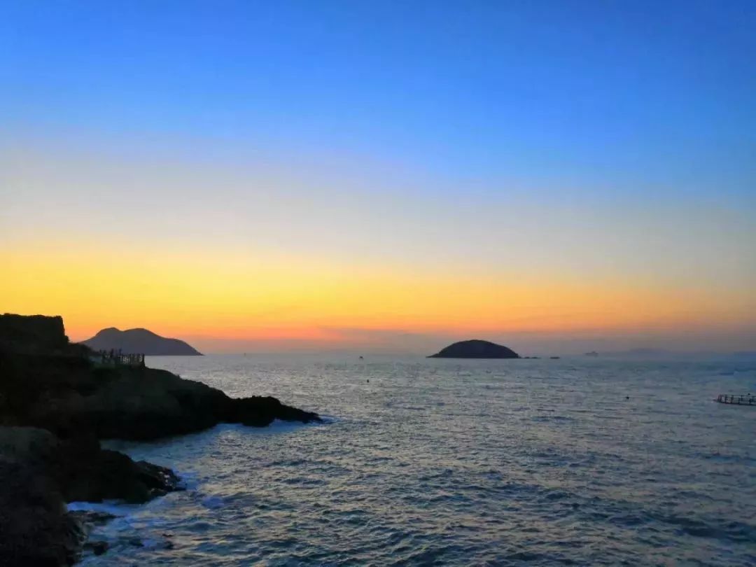 全稱北麂列島——位於溫州瑞安市東南方向東海沿海海面上,北麂島旅遊