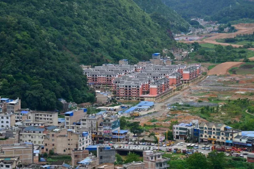 78亩,是滇桂黔片区甚至全国石漠化程度最严重,贫困程度最深的地区之