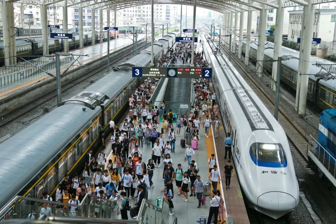 (杭州东)至南昌g1383/g1462次调整为南昌西终到始发 南昌至青岛k342/3