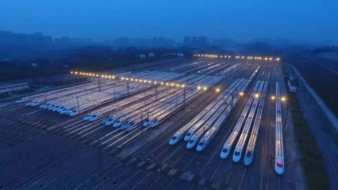 今起,黄石北站新增3条线路,9趟车停靠时间有变…暑假快约起来!