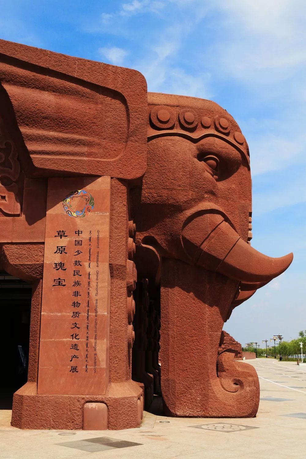 去 乌兰木伦石窟走走 赏雕塑,品蒙元历史,观民族非遗 让夏日的风