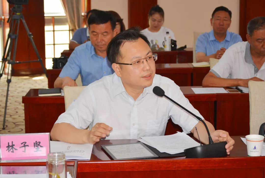 (周成盛  新疆维吾尔自治区党委政法委宣教(舆情)处处长)(邓志华