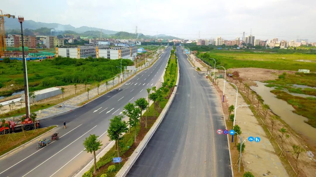 双向6车道投资近13亿东莞粤海大道旧路段下月完工