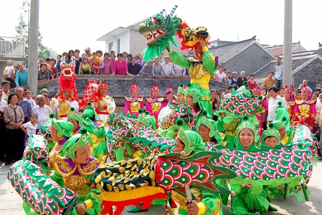 兴化老行当段式板凳龙