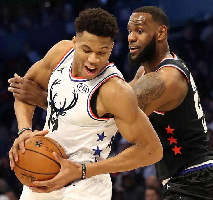 【热闻辣评】科詹联手没戏了 韦少投篮热图致敬雷霆