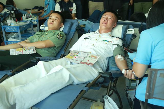 驻港部队组织无偿献血22年累计献血370万毫升