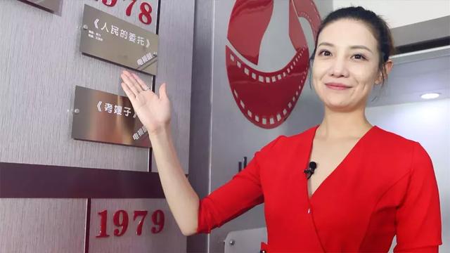 这次我们的节目主持人李乐走进了山东广播电视台的18楼,走进了山东