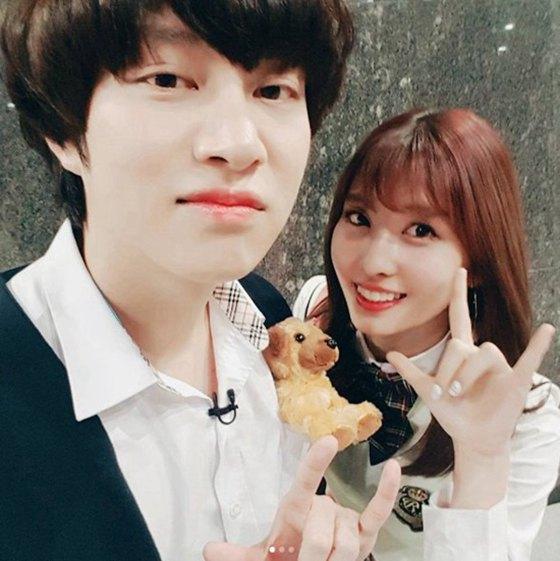 姜丹尼尔朴志效甜蜜热恋sm超级男团superm将于10月出道