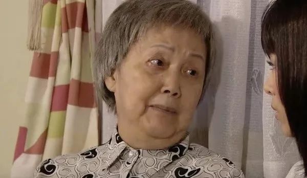 夏萍在《九品芝麻官》中的经典银幕形象.