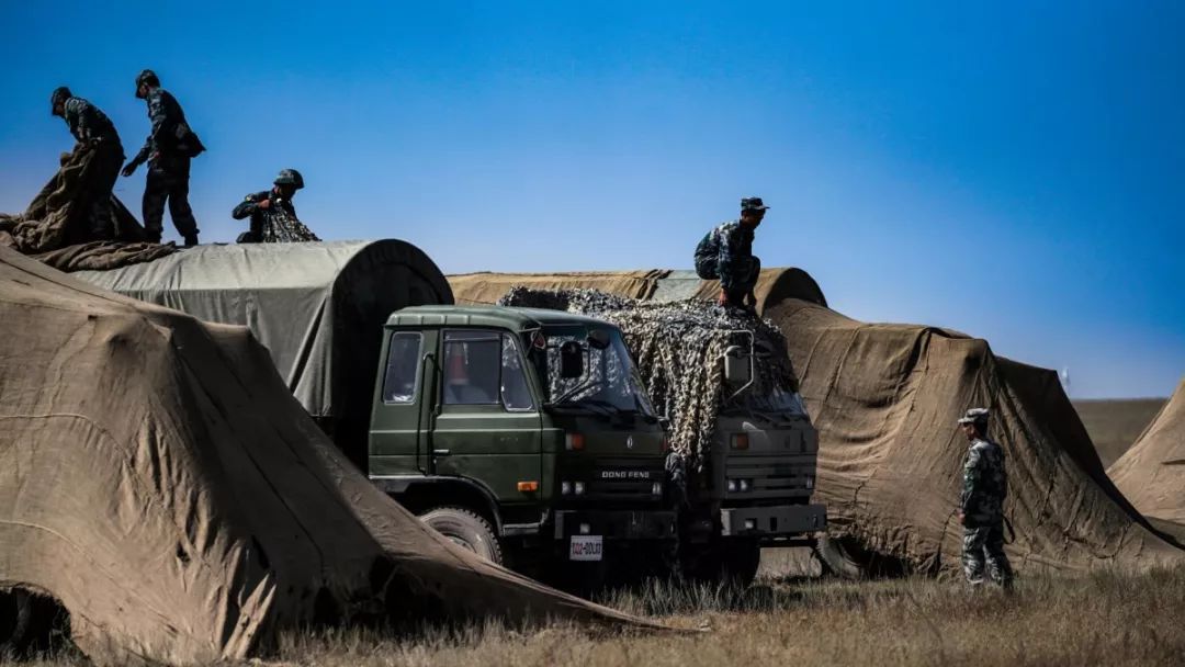 张张可以做壁纸,超"燃"炮兵实弹射击现场图拿走不谢!