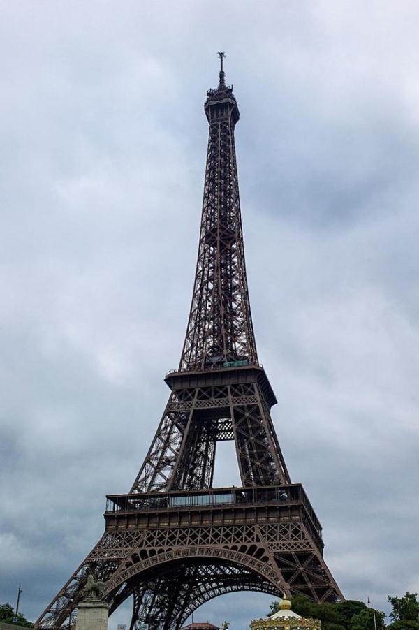 巴黎电视塔