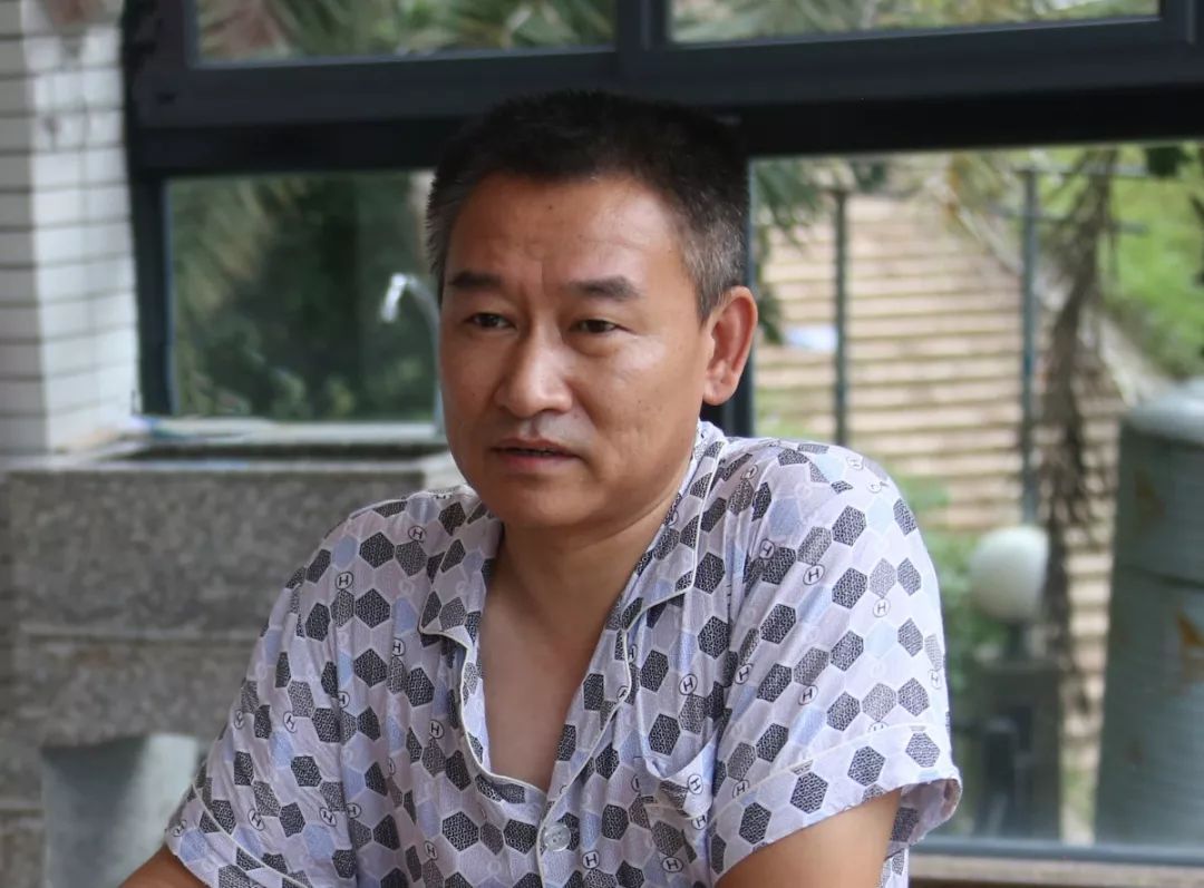 身中4刀血洒十余米这段退伍军人斗歹徒的视频看哭所有人