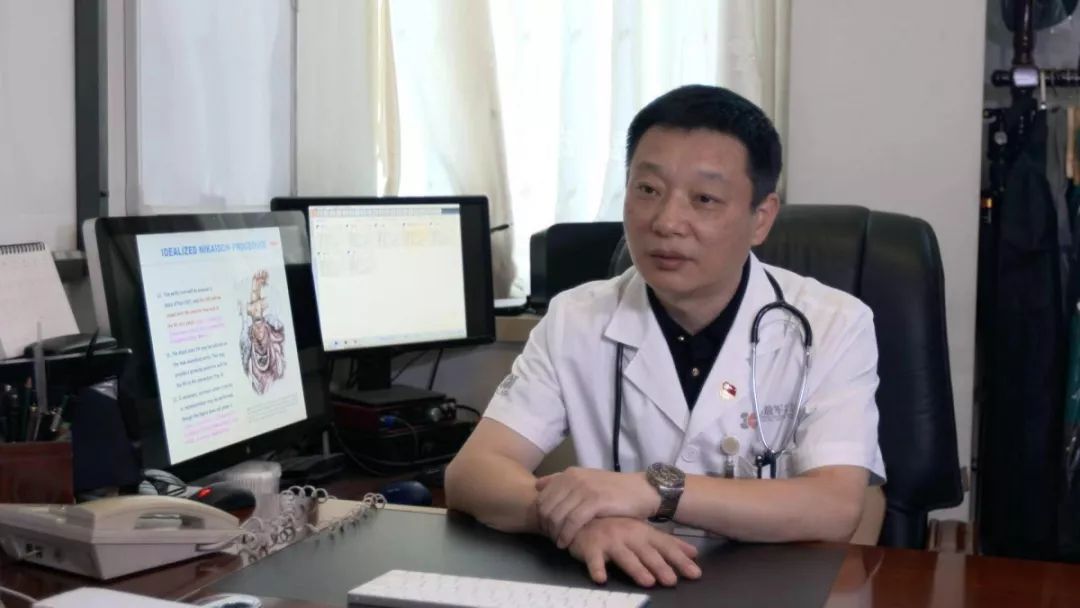 中国人民解放军总医院心血管外科主任医师 肖苍松